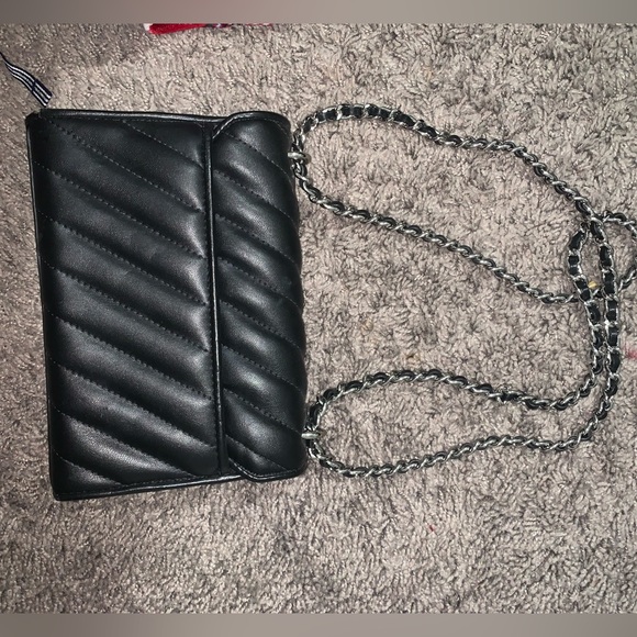 Micheal Kor Black small Purse - Picture 3 of 3